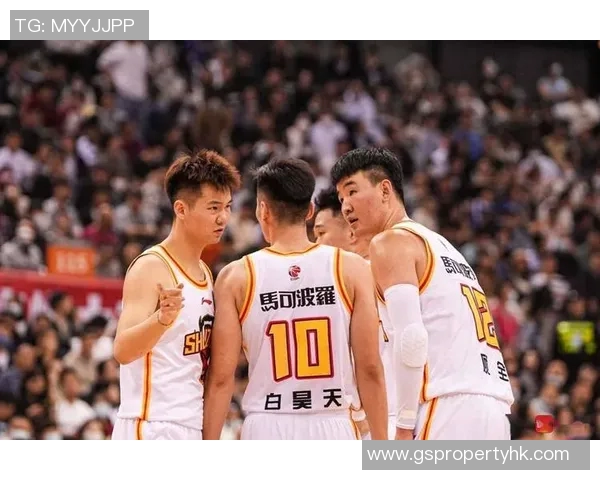 广东宏远队再夺CBA总冠军,谭凯神奇绝杀成为赛季最大惊喜 广东宏远队再夺CBA总冠军,谭凯神奇绝杀成为赛季最大惊喜