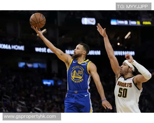 库里单节三分创记录，助勇士大胜灰熊