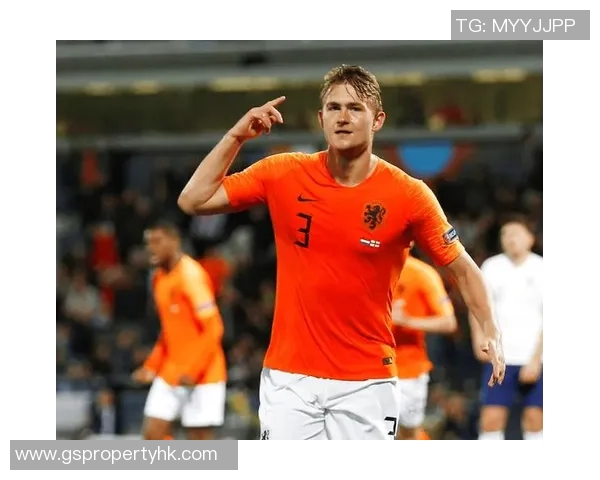 德里赫特：欧洲杯最佳后卫之一，崭露锋芒的荷兰天才